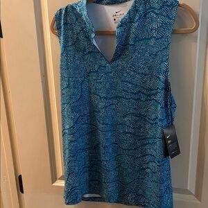 NWT Large Nike Dri-FIT Top
